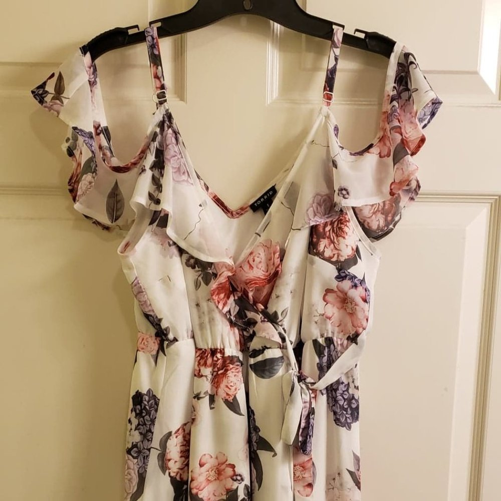 Torrid Floral Faux Wrap Dress, Size 1